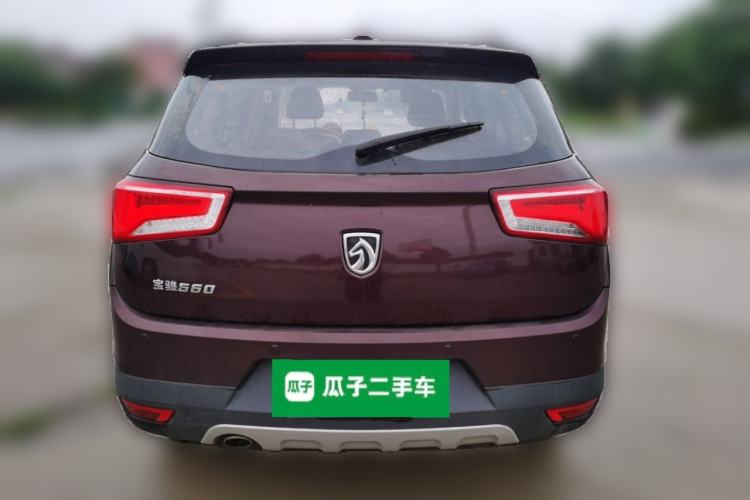 Used Baojun 560 2015 1.8L manual luxury version Rear