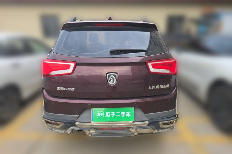 Used Baojun 560 2015 1.8L manual luxury version Rear