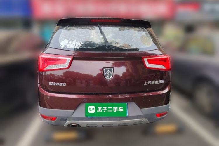 Used Baojun 560 2015 1.8L manual luxury version Rear