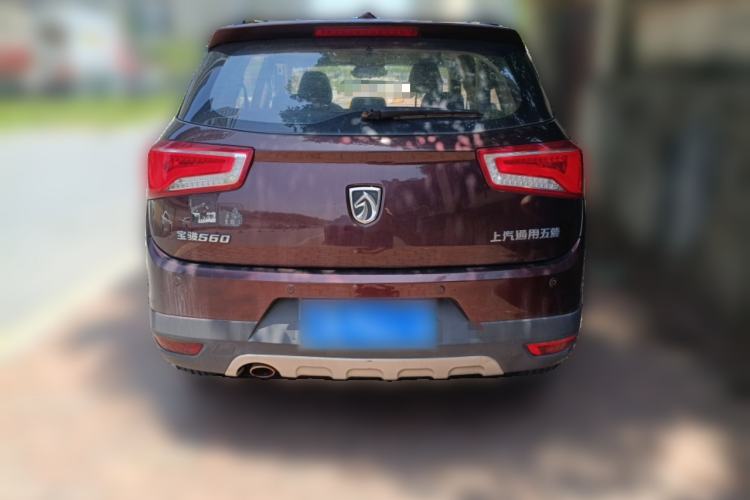 Used Baojun 560 2015 1.8L manual luxury version Rear