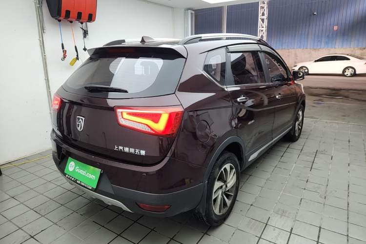 Used Baojun 560 2015 1.8L manual luxury version Rear Right 45 Deg