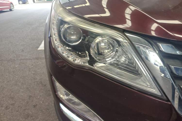 Used Baojun 560 2015 1.8L Manual Elite Edition Right Front Headlight