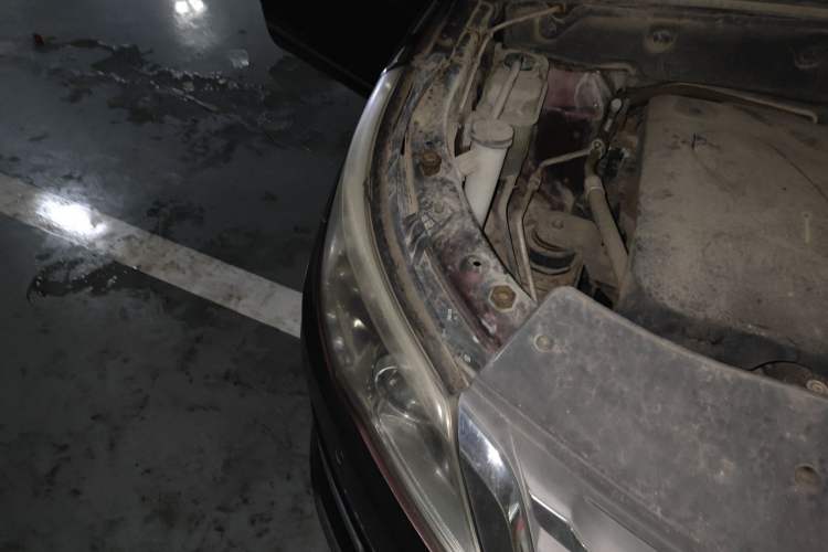 Used Baojun 560 2015 1.8L manual luxury version Right Front Headlight
