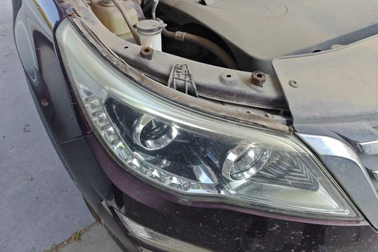 Used Baojun 560 2015 1.8L Manual Elite Edition Right Front Headlight