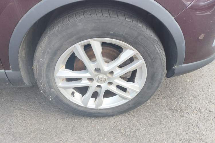 Used Baojun 560 2015 1.8L Manual Elite Edition Right Front Wheel Hub