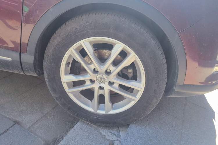 Used Baojun 560 2015 1.8L Manual Elite Edition Right Front Wheel Hub