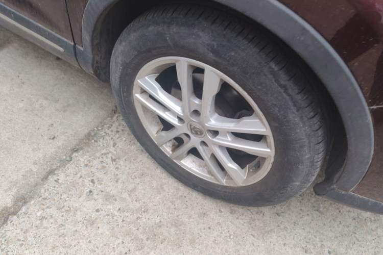 Used Baojun 560 2015 1.8L Manual Elite Edition Right Front Wheel Hub