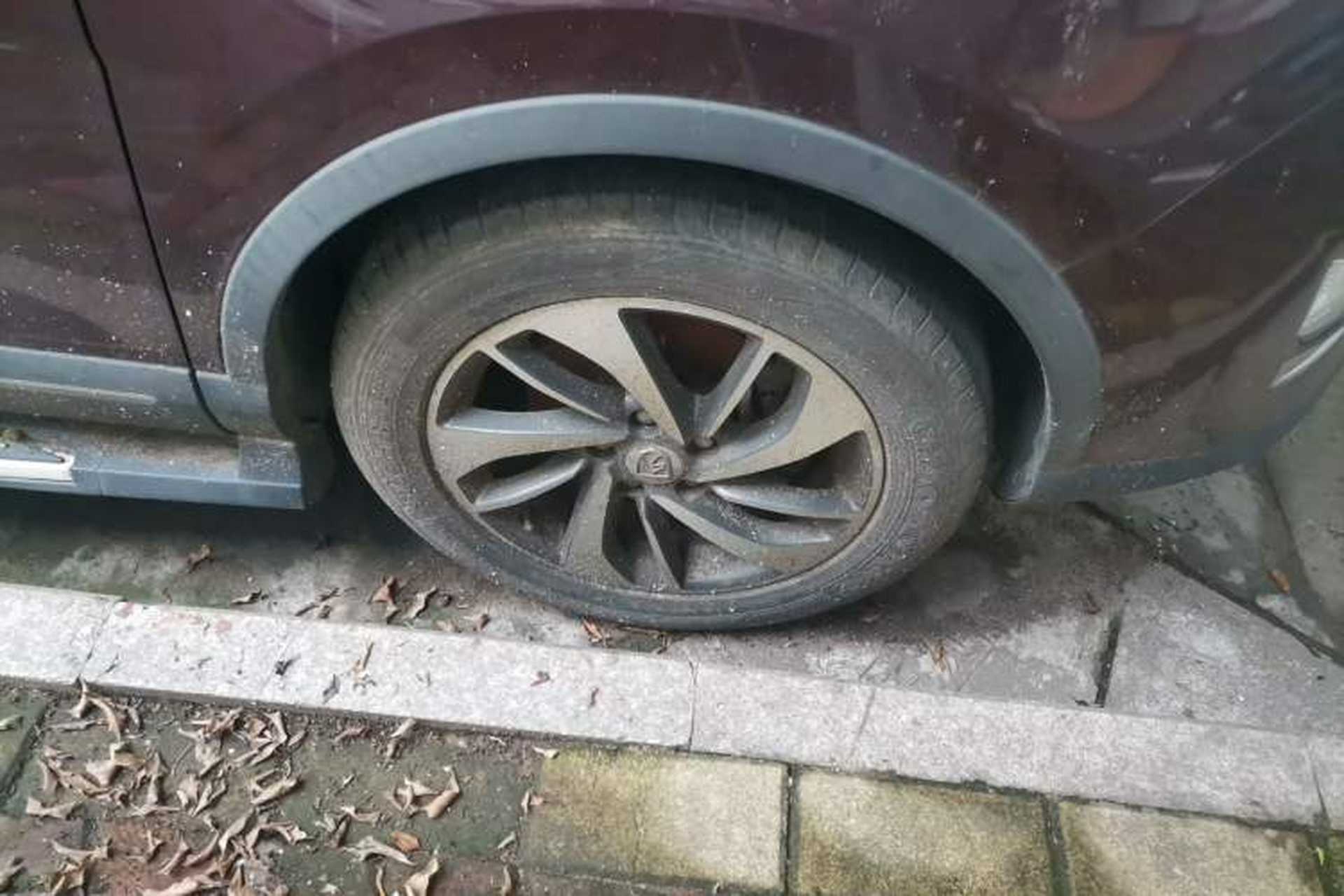 Used Baojun 560 2015 1.8L manual luxury version Right Front Wheel Hub