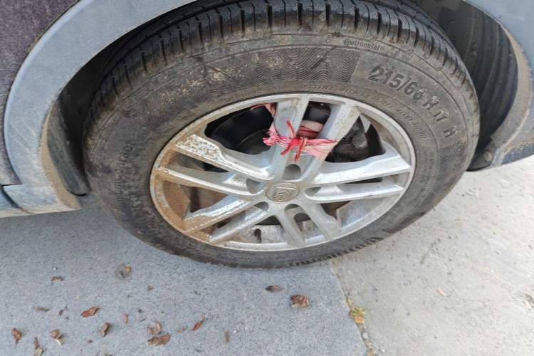 Used Baojun 560 2015 1.8L Manual Elite Edition Right Front Wheel Hub