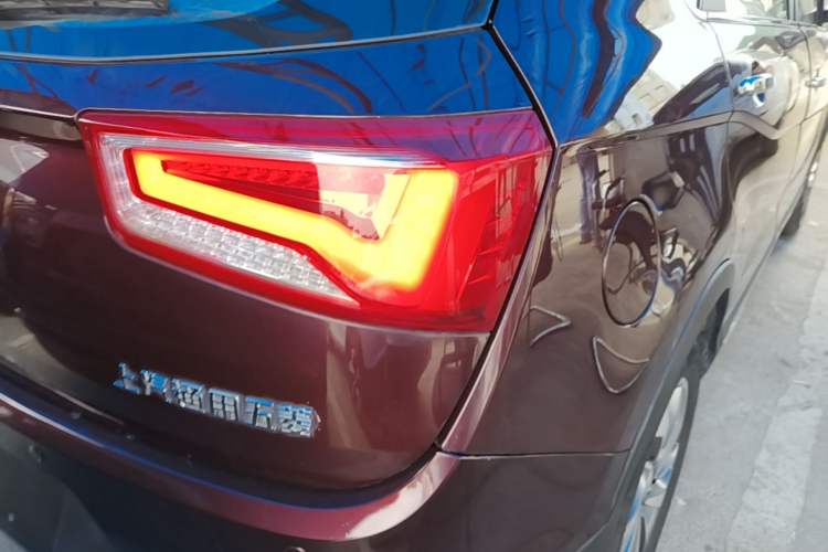Used Baojun 560 2015 1.8L manual luxury version Right Rear Taillight
