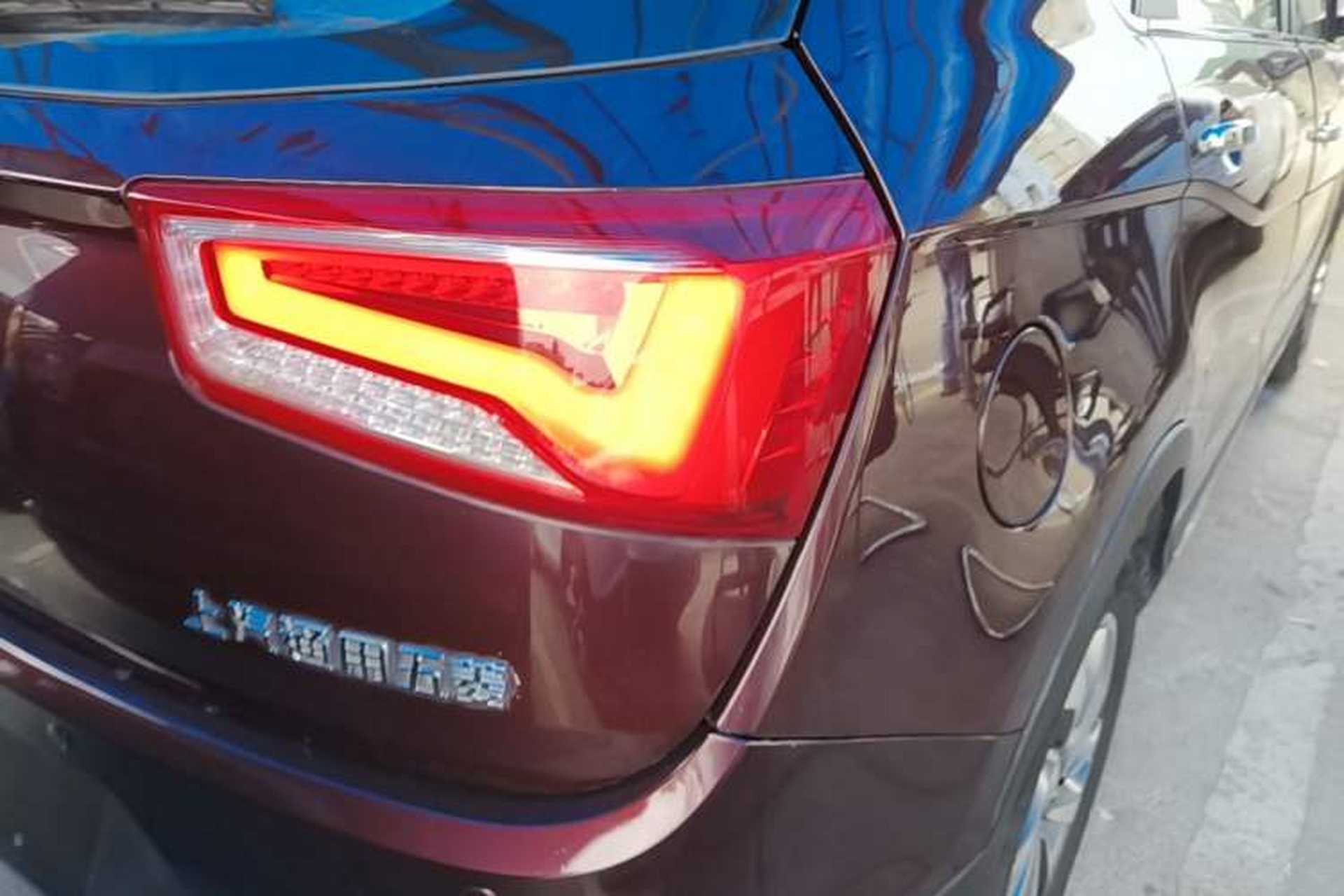 Used Baojun 560 2015 1.8L manual luxury version Right Rear Taillight