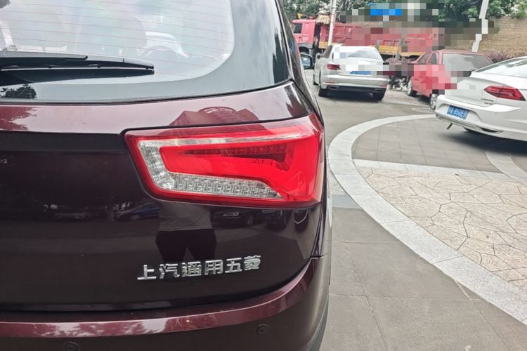 Used Baojun 560 2015 1.8L manual luxury version Right Rear Taillight