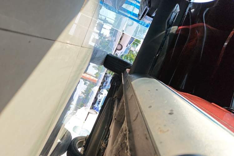 Used Baojun 560 2015 1.8L Manual Elite Edition Right Side Sill