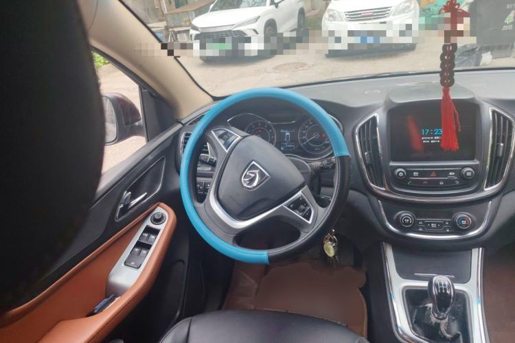 Used Baojun 560 2015 1.8L Manual Elite Edition Steering Wheel