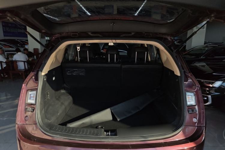 Used Baojun 560 2015 1.8L Manual Elite Edition Trunk