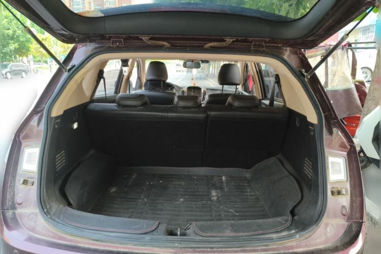 Used Baojun 560 2015 1.8L Manual Elite Edition Trunk