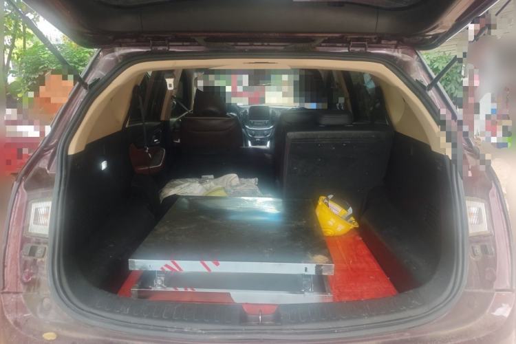 Used Baojun 560 2015 1.8L Manual Elite Edition Trunk