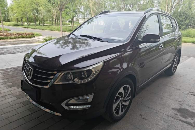 Used Baojun 560 2015 1.8L manual luxury version Guazi used car, China used car export, Used car for sale, Used  cars, Cheapest cars for sale