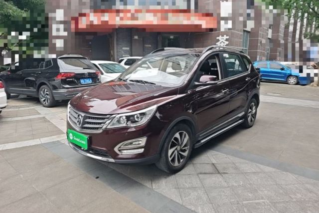 Used Baojun 560 2015 1.8L manual luxury version