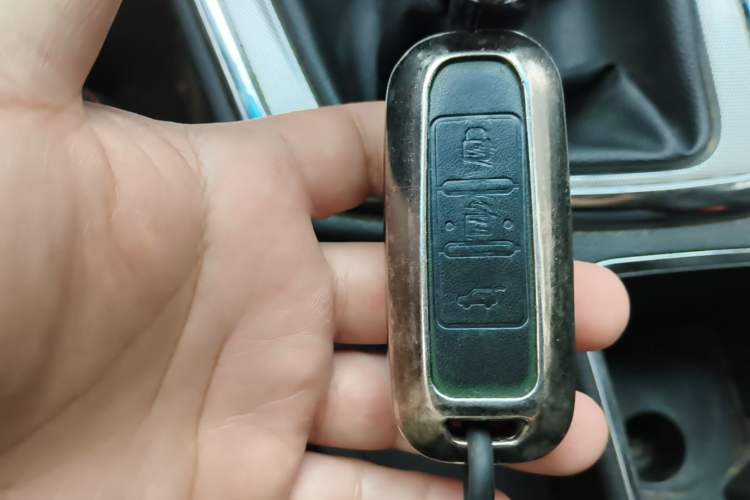 Used Baojun 560 2015 1.8L manual luxury version Vehicle Key
