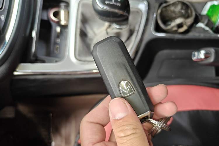 Used Baojun 560 2015 1.8L manual luxury version Vehicle Key