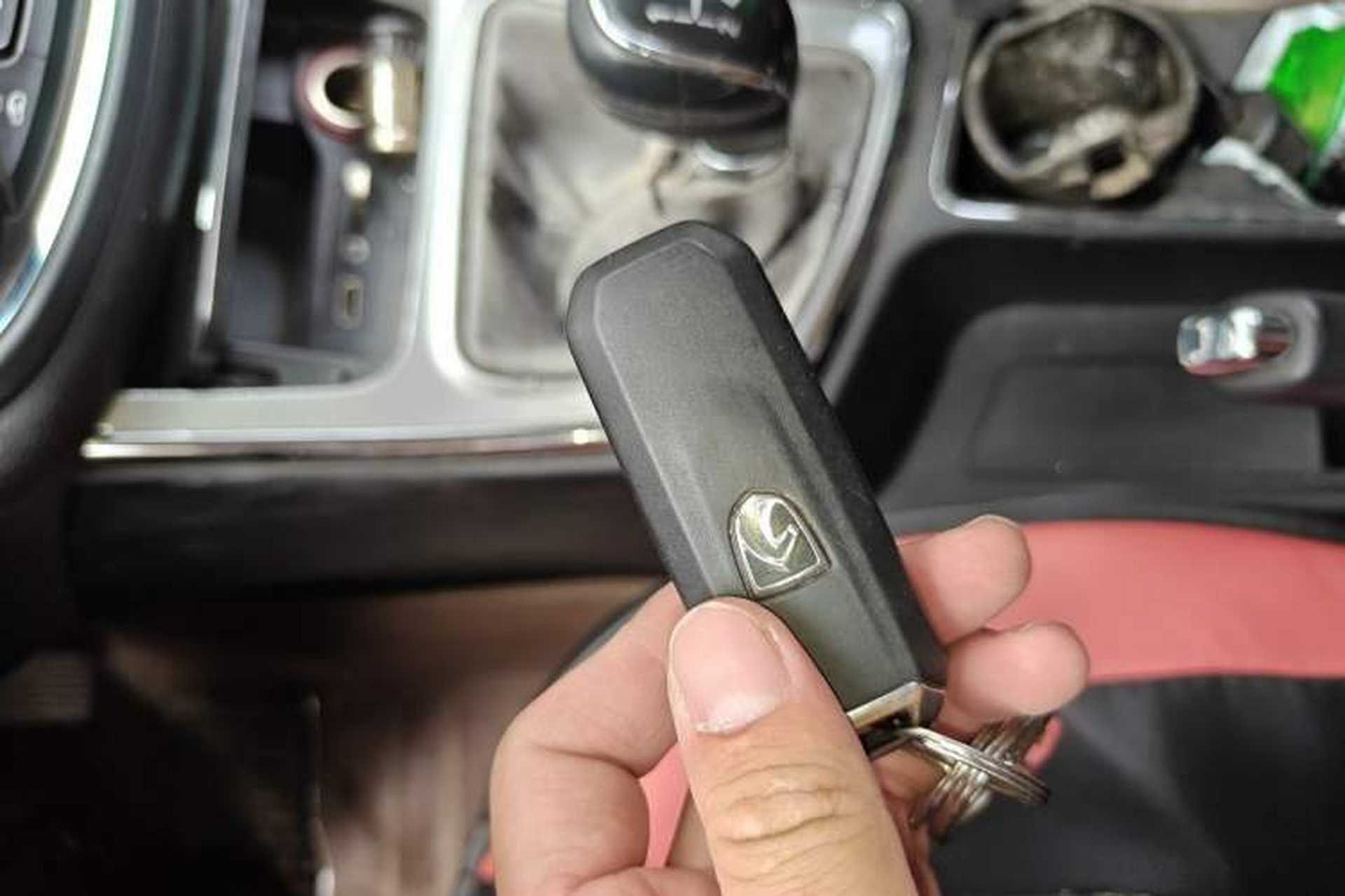 Used Baojun 560 2015 1.8L manual luxury version Vehicle Key
