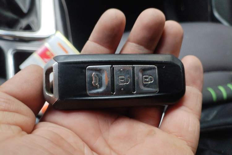 Used Baojun 560 2015 1.8L manual luxury version Vehicle Key
