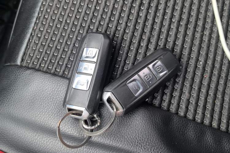 Used Baojun 560 2015 1.8L manual luxury version Vehicle Key