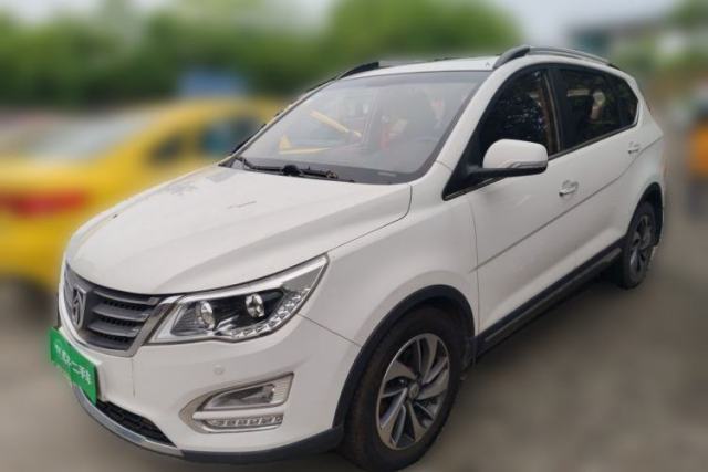 Used Baojun 560 2015 1.8L manual luxury version