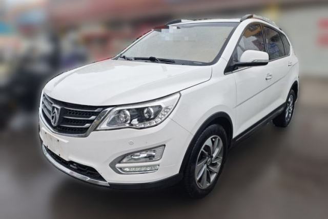 Used Baojun 560 2015 1.8L manual luxury version