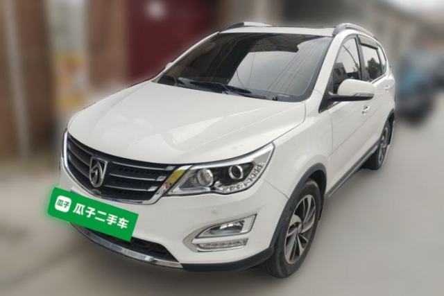 Used Baojun 560 2015 1.8L manual luxury version