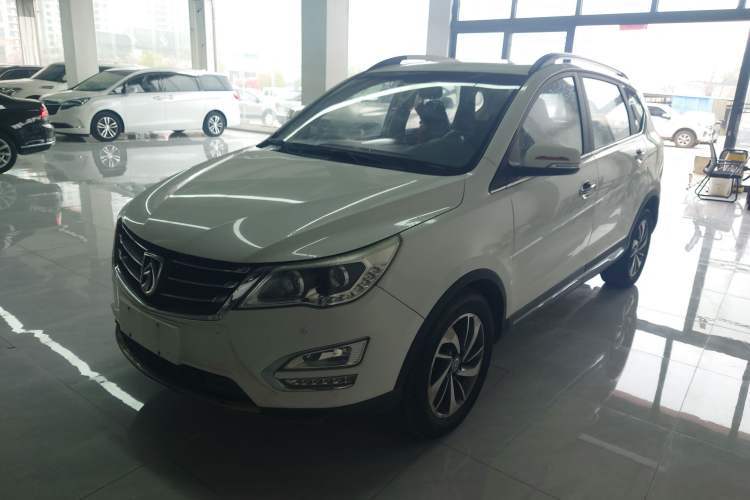 Used Baojun 560 2015 1.8L manual luxury version Guazi used car, China used car export, Used car for sale, Used  cars, Cheapest cars for sale