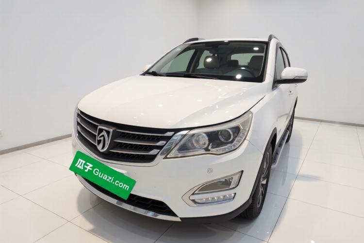 Baojun 560 2015 1.8L manual luxury version d’occasion Guazi used car, China used car export, Used car for sale, Used  cars, Cheapest cars for sale