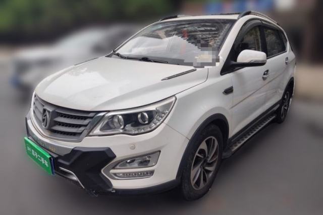 Used Baojun 560 2015 1.8L manual luxury version