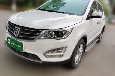Used Baojun 560 2015 1.8L manual Comfort trim level