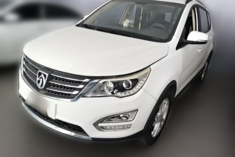 Used Baojun 560 2015 1.8L manual Comfort trim level Guazi used car, China used car export, Used car for sale, Used cars, Cheapest cars for sale