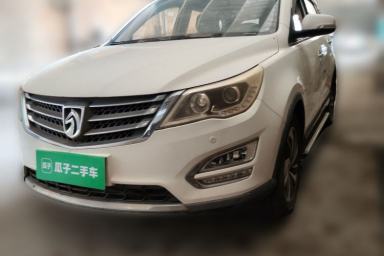Used Baojun 560 2015 1.8L manual luxury version
