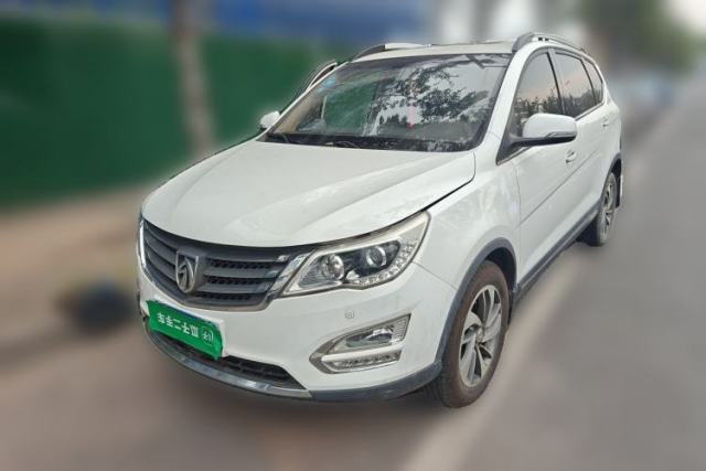 Used Baojun 560 2015 1.8L manual luxury version