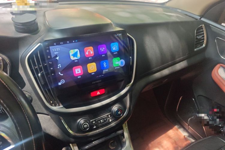 Used Baojun 560 2015 1.8L Manual Elite Edition Audio And AC Panel