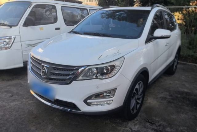 Used Baojun 560 2015 1.8L manual luxury version