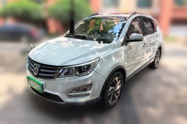 Used Baojun 560 2015 1.8L manual luxury version