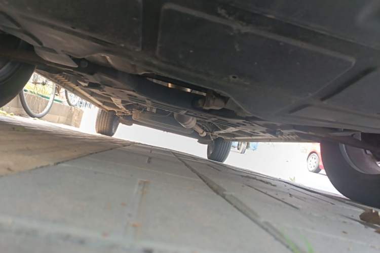 Used Baojun 560 2015 1.8L manual luxury version Chassis Front