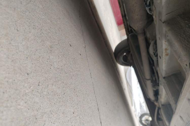 Used Baojun 560 2015 1.8L manual luxury version Chassis Front Left
