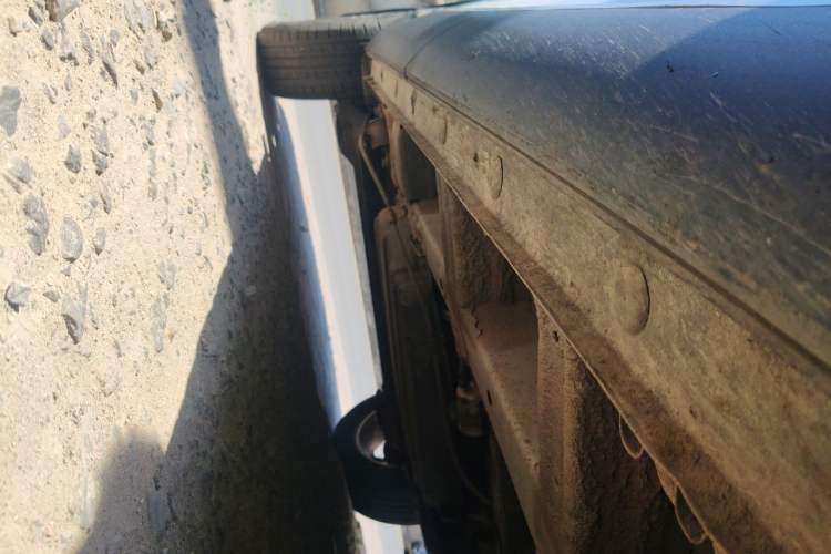 Used Baojun 560 2015 1.8L manual Comfort trim level Chassis Front Right