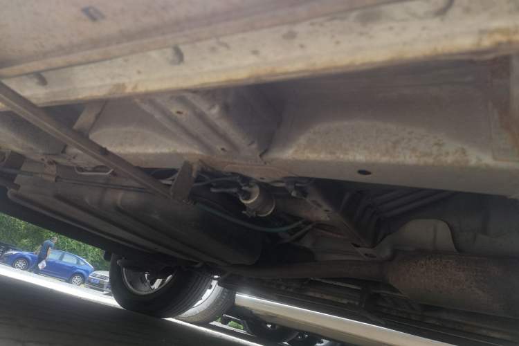 Used Baojun 560 2015 1.8L manual Comfort trim level Chassis Front Right