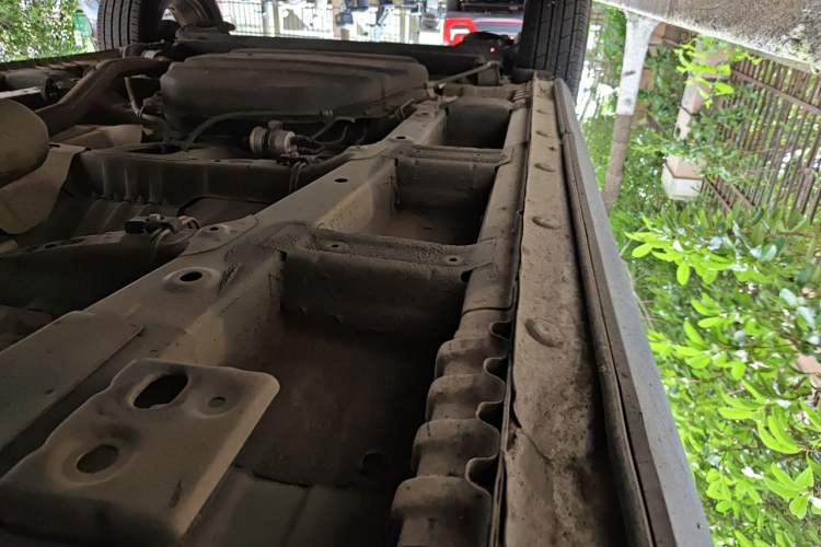 Used Baojun 560 2015 1.8L manual luxury version Chassis Front Right