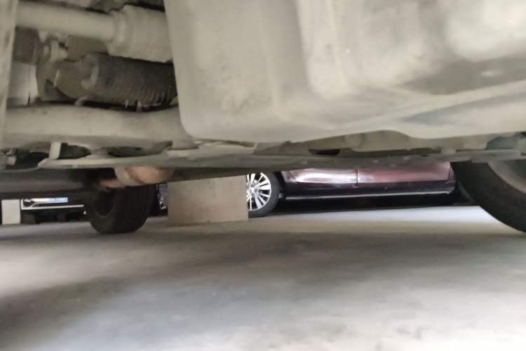 Used Baojun 560 2015 1.8L Manual Elite Edition Chassis Front Right