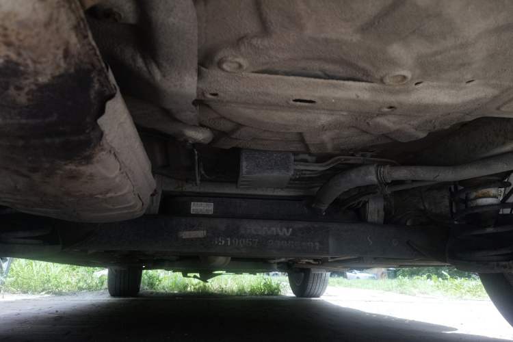 Used Baojun 560 2015 1.8L manual Comfort trim level Chassis Rear