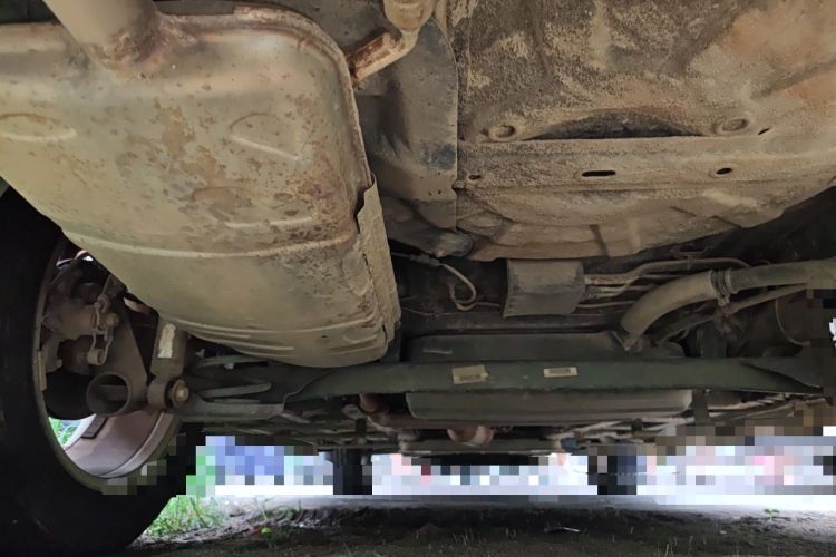 Used Baojun 560 2015 1.8L manual Comfort trim level Chassis Rear