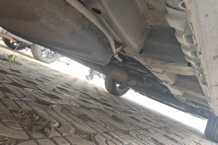 Used Baojun 560 2015 1.8L manual luxury version Chassis Rear Right
